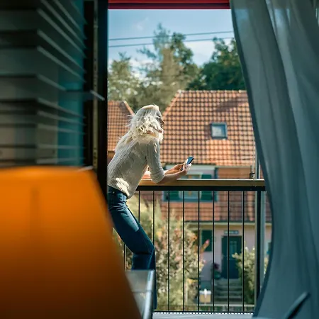 B20 - Serviced Ag * Bern