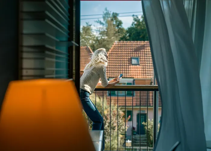 B20 - Serviced Ag * Bern